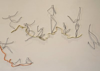 Pamela Merory Dernham, Fiddling While Rome Burns, 2017, wire sculpture, detail